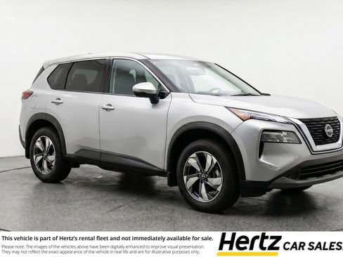 Used 2025 Nissan Rogue SV FWD image 1