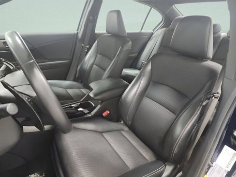 Used 2016 Honda Accord Sport image 17