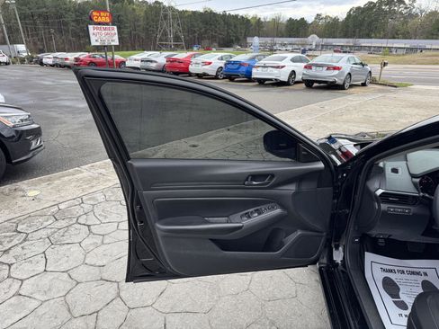 Used 2024 Nissan Altima 2.5 S image 5