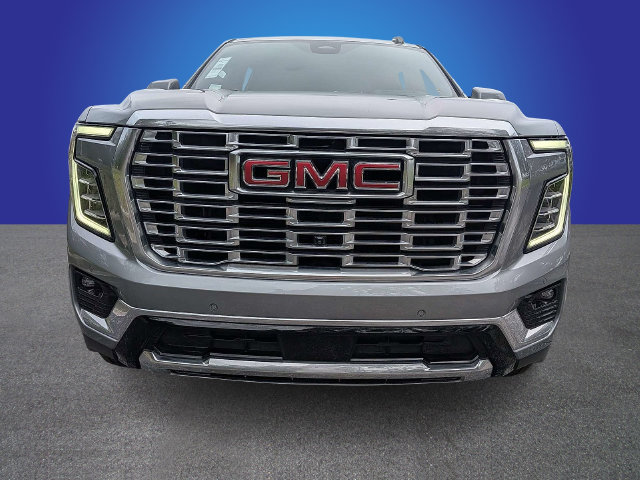 Used 2025 GMC Yukon XL Denali AWD/4WD image 8
