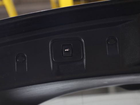 Used 2017 Nissan Murano Platinum image 18