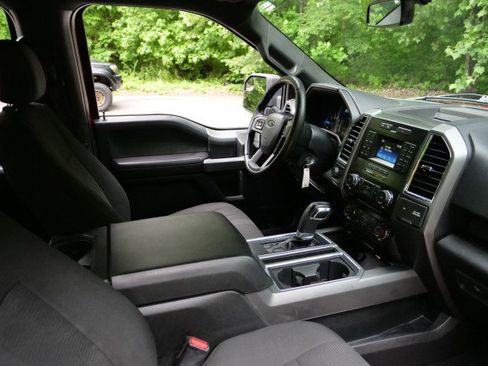 Used 2015 Ford F150 XLT w/ Equipment Group 301A Mid AWD/4WD image 38