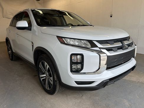Used 2023 Mitsubishi Outlander Sport AWD image 4