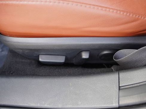 Used 2024 MAZDA MAZDA3 s image 21