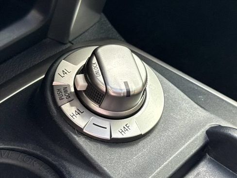 Used 2022 Toyota 4Runner Limited AWD/4WD image 21