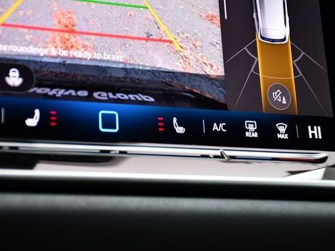 New 2026 Volkswagen Tiguan SE image 15