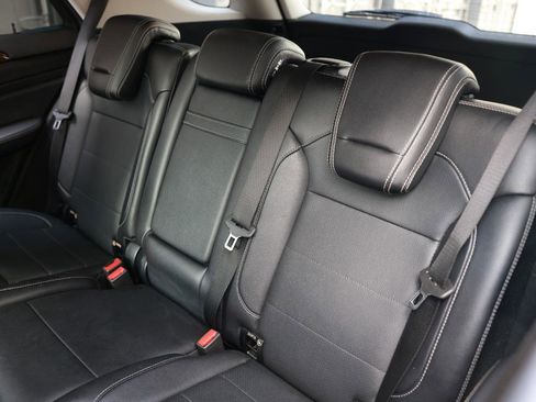 Used 2014 Mercedes-Benz ML 350 4MATIC w/ Premium 1 Package image 8