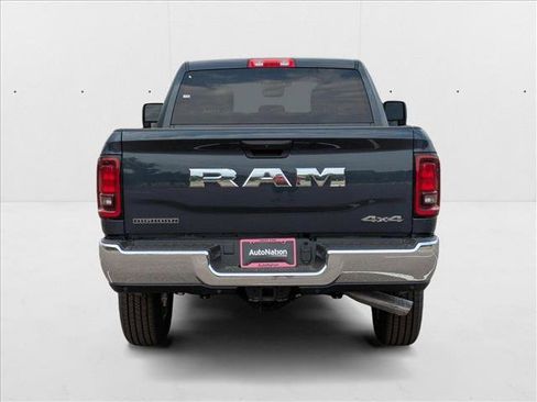 New 2025 RAM 2500 Big Horn AWD/4WD image 8