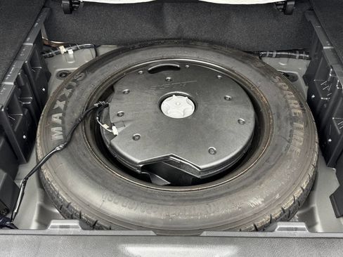 Used 2017 Nissan Murano SV w/ Premium Package image 49