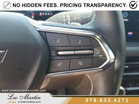 Used 2026 Chevrolet Traverse LT w/ Driver Confidence Package FWD image 22