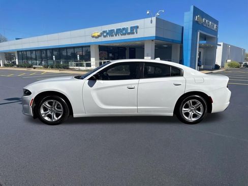 Used 2023 Dodge Charger SXT image 4