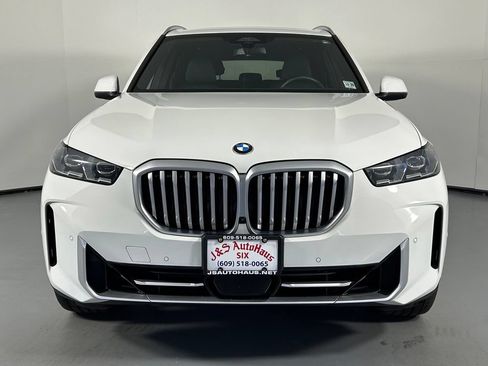 Used 2024 BMW X5 xDrive40i AWD/4WD image 2