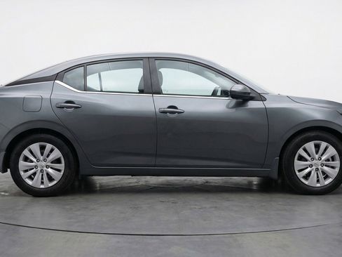 Used 2025 Nissan Sentra S FWD image 11