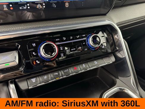 Used 2025 GMC Sierra 2500 Denali w/ Technology Package image 20