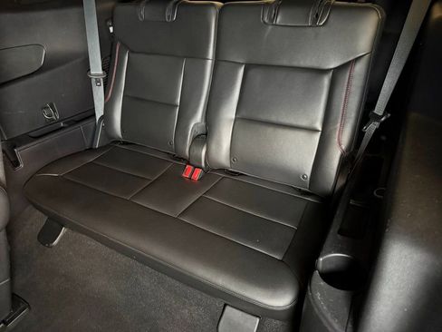 Used 2022 Ford Explorer ST-Line w/ Class IV Trailer Tow Package image 24