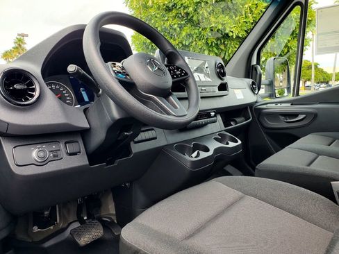 New 2023 Mercedes-Benz Sprinter 4500 image 15