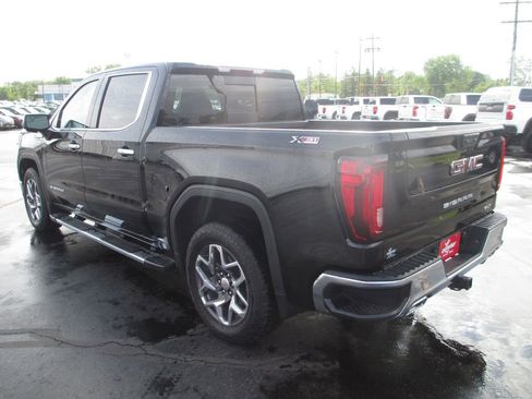 Used 2023 GMC Sierra 1500 SLT w/ SLT Premium Package AWD/4WD image 9
