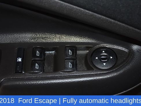 Used 2018 Ford Escape SEL w/ Ford Safe & Smart Package AWD/4WD image 21
