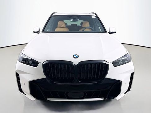New 2026 BMW X5 xDrive40i w/ M Sport Package image 2