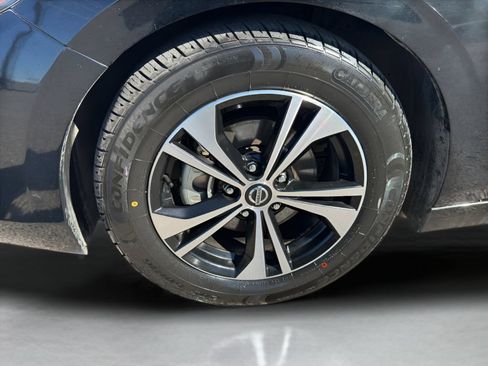 Used 2022 Nissan Sentra SV FWD image 24