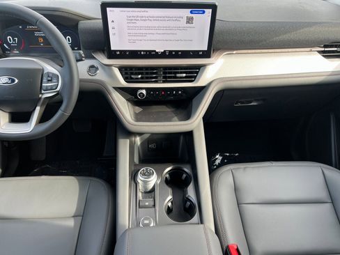 New 2026 Ford Explorer Active w/ Active Comfort Package RWD image 22