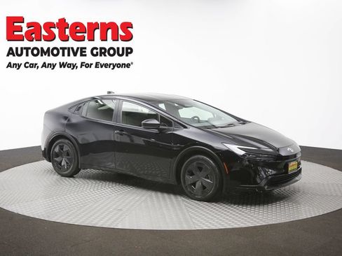 Used 2023 Toyota Prius LE FWD image 46