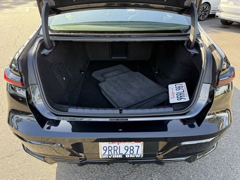 Used 2025 BMW i7 eDrive50 w/ M Sport Package image 4