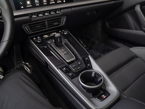 Certified 2025 Porsche 911 Carrera image 15