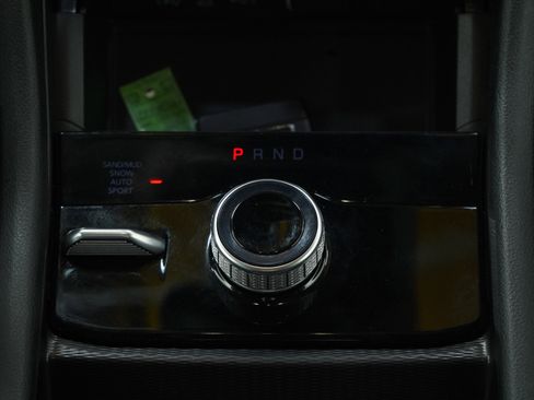 Used 2023 Jeep Grand Cherokee L Limited w/ Luxury Tech Group II image 18