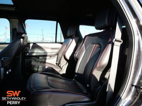 Used 2021 Ford Expedition Limited image 13