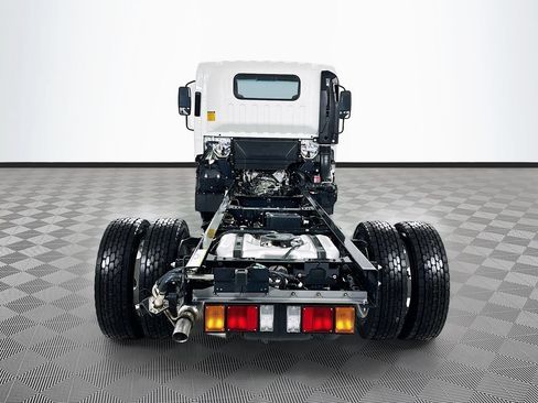 New 2026 Isuzu NPR RWD image 5