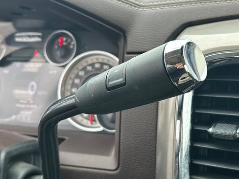 Used 2013 RAM 3500 Laramie w/ Convenience Group AWD/4WD image 21