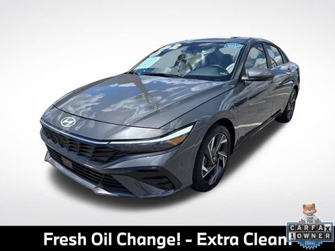 Used 2025 Hyundai Elantra Limited FWD image 5
