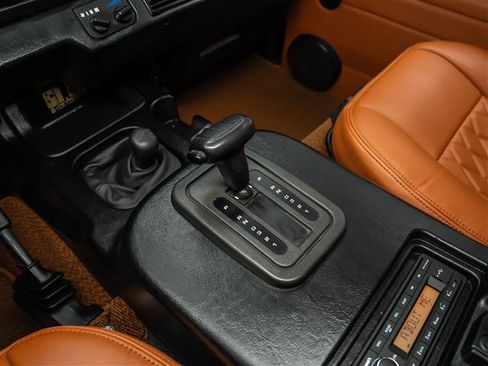 Used 1997 Land Rover Defender 90 AWD/4WD image 26
