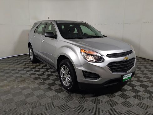 Used 2017 Chevrolet Equinox LS AWD/4WD image 14