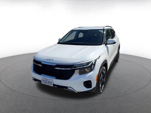Used 2025 Kia Seltos S image 7