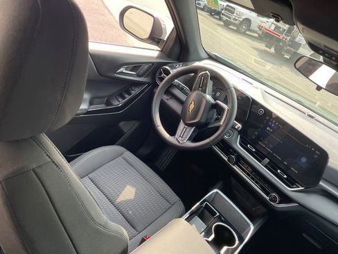 Used 2025 Chevrolet Equinox LT image 21