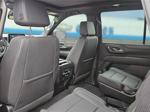 Used 2023 Chevrolet Tahoe LT w/ Luxury Package image 17
