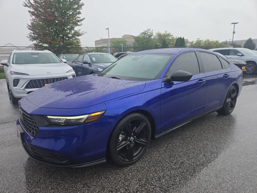 Used 2024 Honda Accord Sport image 2