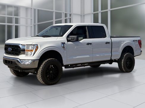 Used 2021 Ford F150 XLT AWD/4WD image 2
