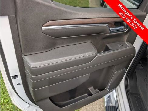 Used 2022 GMC Sierra 1500 SLT w/ SLT Premium Package image 14