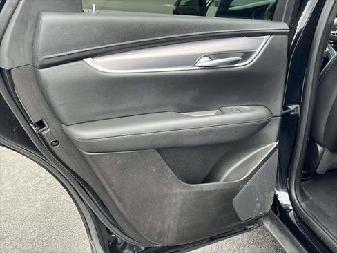 Used 2023 Cadillac XT5 Luxury AWD/4WD image 14