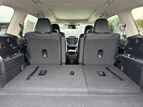 New 2026 Subaru Ascent Touring image 20