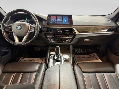 Used 2018 BMW 530i xDrive w/ Premium Package AWD/4WD image 17