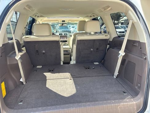 Used 2017 Lexus GX 460 Premium AWD/4WD image 19