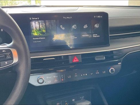 Used 2025 Kia K5 LXS FWD image 10