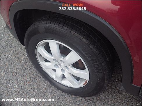 Used 2011 Kia Sorento LX image 25