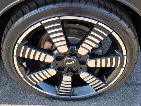 Used 2023 MINI Cooper S FWD image 11