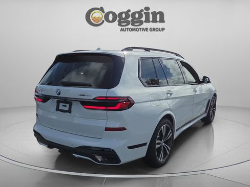 New 2026 BMW X7 xDrive40i w/ M Sport Package AWD/4WD image 6