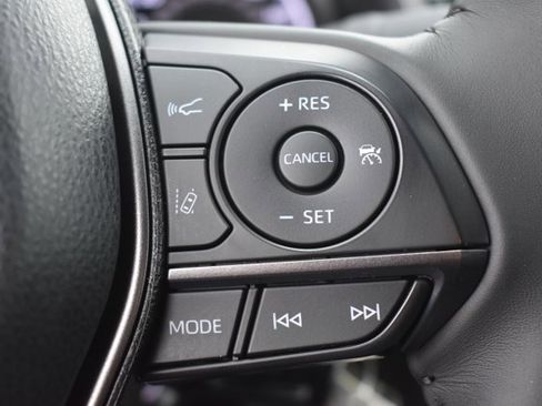 Used 2024 Toyota Camry SE image 20